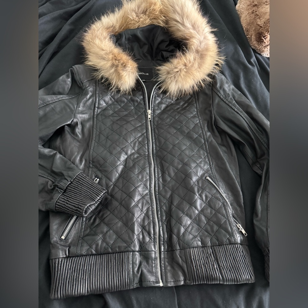 NEW LEATHER puffer jacket fur hood SZ M UNISEX 90’s NYC
